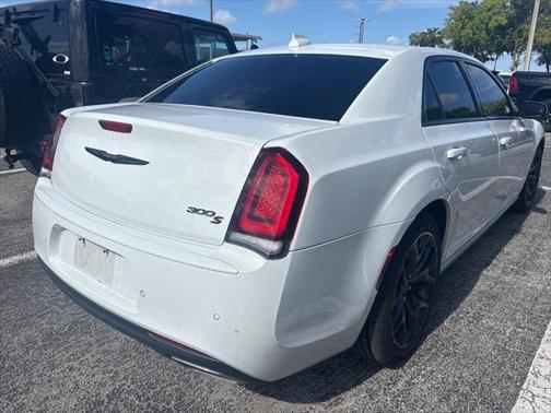2021 Chrysler 300 S
