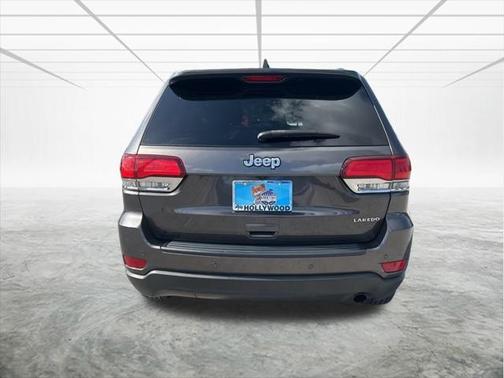 2020 Jeep Grand Cherokee Laredo