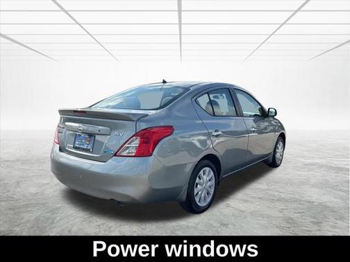 2013 Nissan Versa 1.6 S