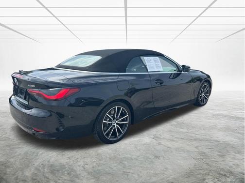 Black Sapphire Metallic 2025 BMW 430 i