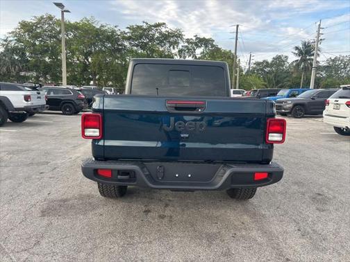 2025 Jeep Gladiator Nighthawk