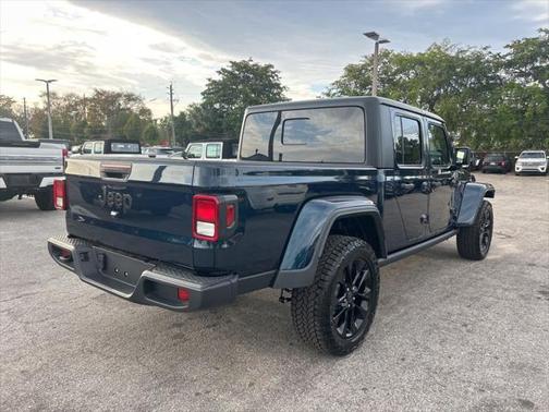 2025 Jeep Gladiator Nighthawk