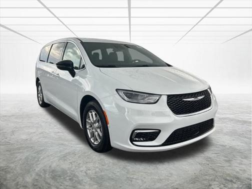 2025 Chrysler Pacifica L