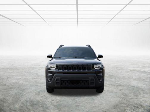 Diamond Black Crystal Pearlcoat 2026 Jeep Cherokee Limited