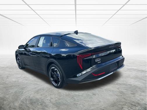 Aurora Black Pearl 2025 Kia K4 EX