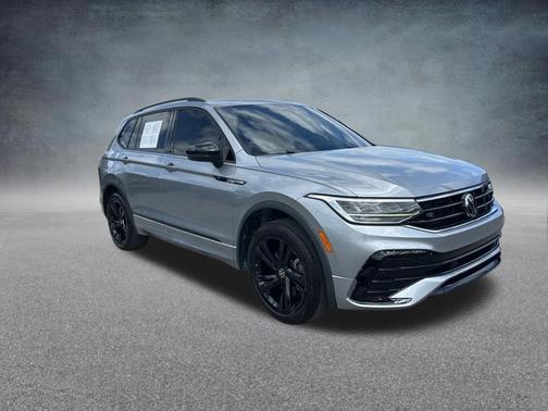 Silver Metallic 2023 Volkswagen Tiguan 2.0T SE R-Line Black