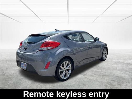 2017 Hyundai Veloster Base