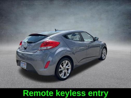 2017 Hyundai Veloster Base