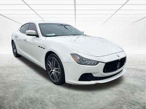 2016 Maserati Ghibli Base