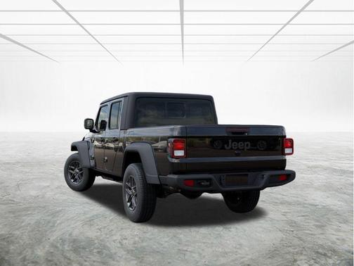 Black Clearcoat 2026 Jeep Gladiator Sport