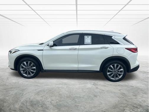 Majestic White 2021 INFINITI QX50 LUXE