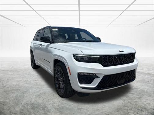2025 Jeep Grand Cherokee Summit