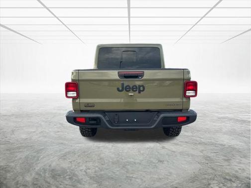 2025 Jeep Gladiator High Tide