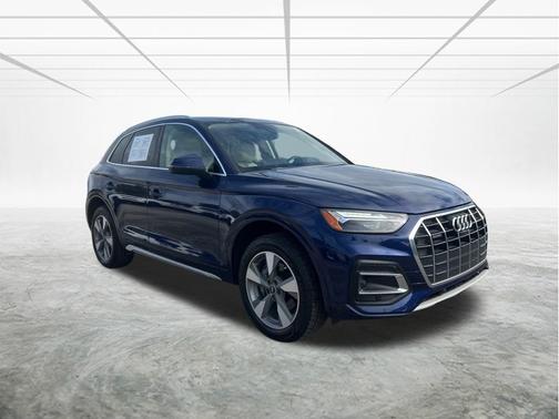 2023 Audi Q5 40 Premium Plus