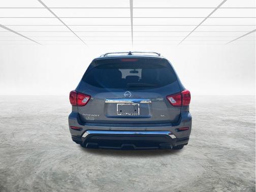 2019 Nissan Pathfinder SL