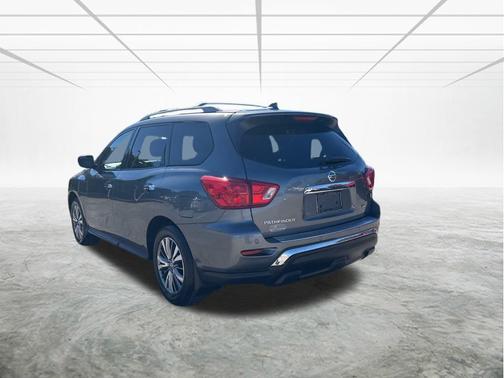 2019 Nissan Pathfinder SL