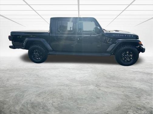 2025 Jeep Gladiator High Tide
