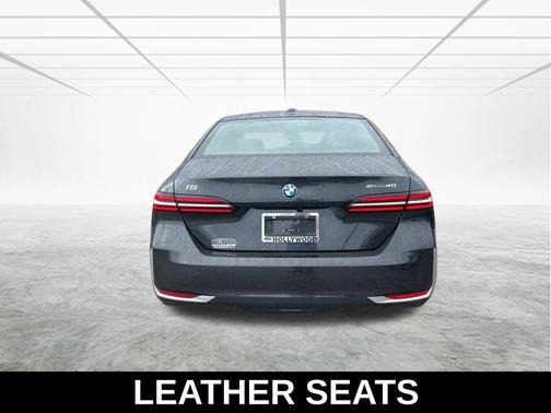 Dark Graphite 2024 BMW i5 eDrive40