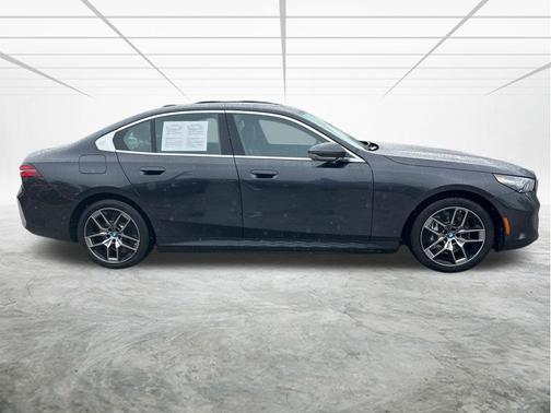 Dark Graphite 2024 BMW i5 eDrive40