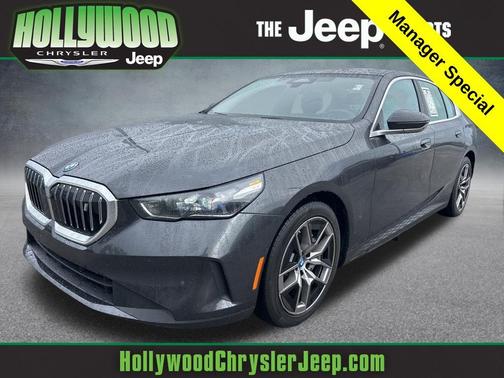 Dark Graphite 2024 BMW i5 eDrive40