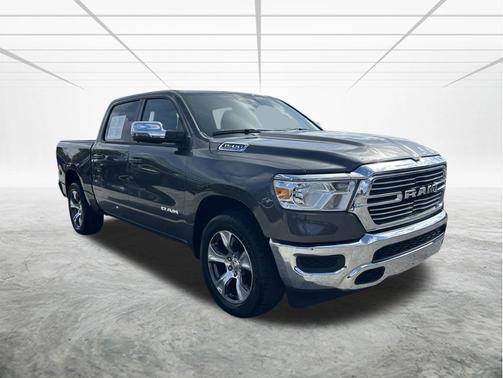 Granite Crystal Metallic Clearcoat 2024 RAM 1500 Laramie
