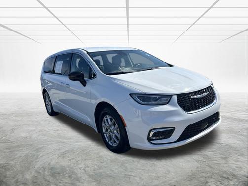 Bright White Clearcoat 2024 Chrysler Pacifica Touring L