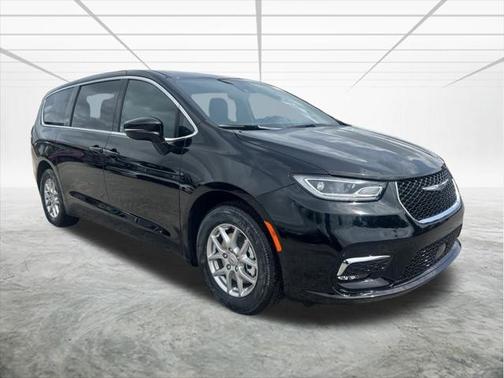 2025 Chrysler Pacifica L