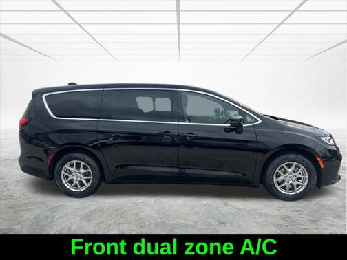 2025 Chrysler Pacifica L