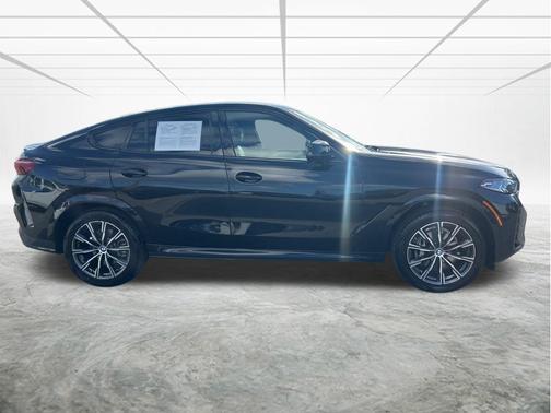 2025 BMW X6 xDrive40i