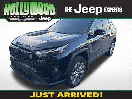 2024 Toyota RAV4 XLE Premium