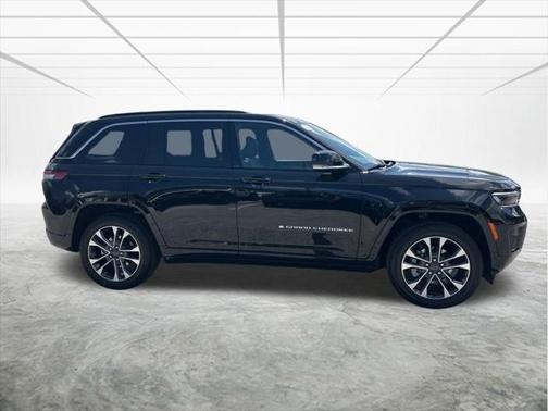 2025 Jeep Grand Cherokee Overland