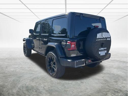 2025 Jeep Wrangler Sahara 4xe