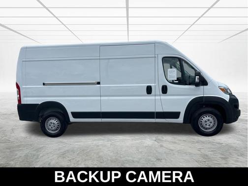 Bright White Clearcoat 2025 RAM ProMaster 2500 Tradesman