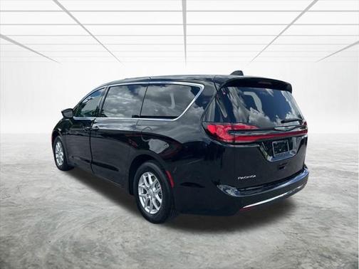 2025 Chrysler Pacifica L