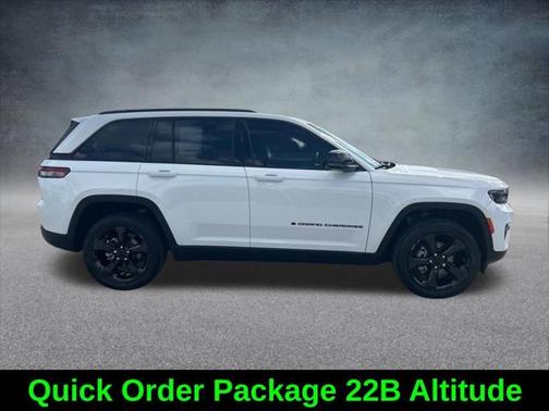 2023 Jeep Grand Cherokee Altitude