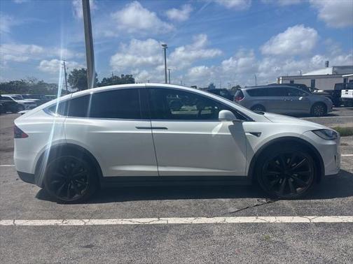 2018 Tesla Model X 75D
