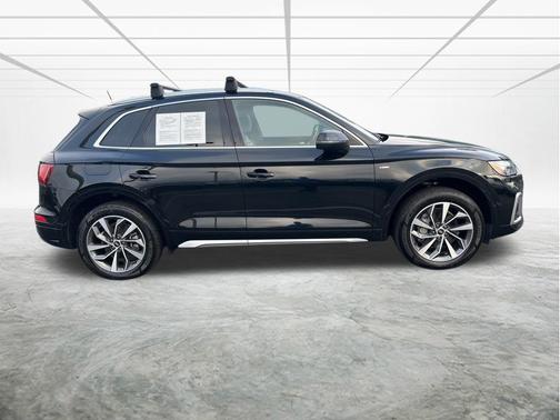 2022 Audi Q5 45 S line Premium