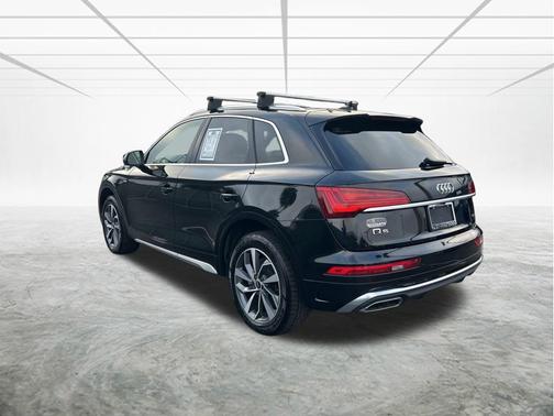 2022 Audi Q5 45 S line Premium