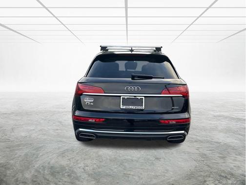 2022 Audi Q5 45 S line Premium