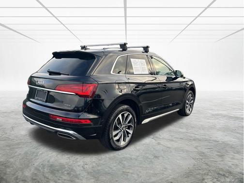 2022 Audi Q5 45 S line Premium