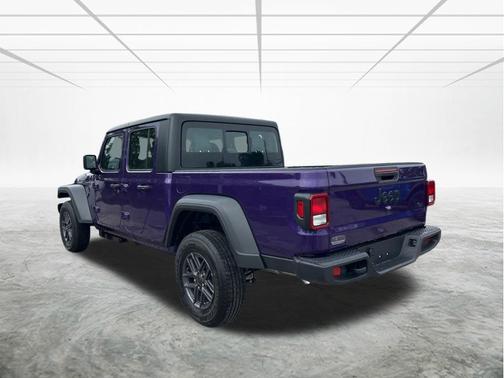 Reign 2026 Jeep Gladiator Sport
