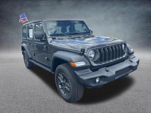 Granite Crystal Metallic Clearcoat 2024 Jeep Wrangler Sport S