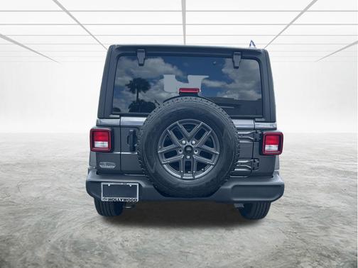 Granite Crystal Metallic Clearcoat 2024 Jeep Wrangler Sport S