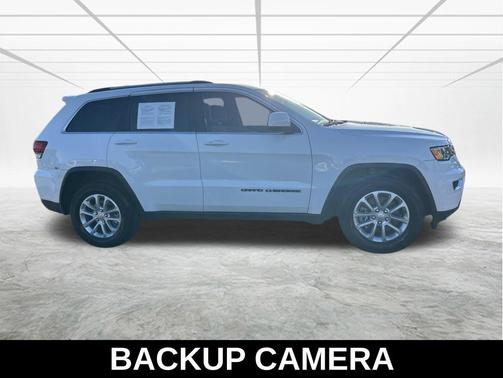 Bright White Clearcoat 2021 Jeep Grand Cherokee Laredo