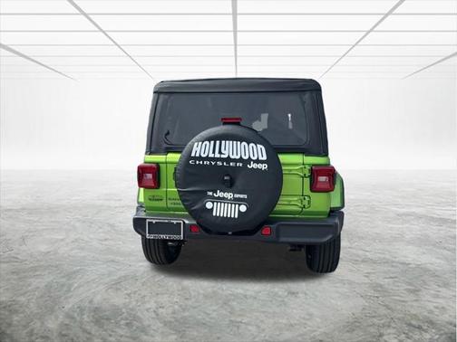 2025 Jeep Wrangler Sahara 4xe