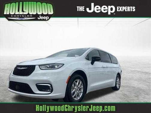2025 Chrysler Pacifica L