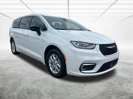 2025 Chrysler Pacifica L