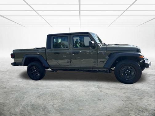 2026 Jeep Gladiator Sport