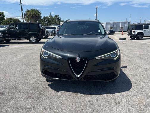 2018 Alfa Romeo Stelvio Sport