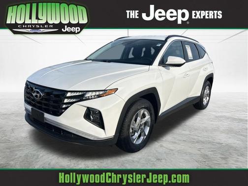 White Pearl 2024 Hyundai TUCSON SEL